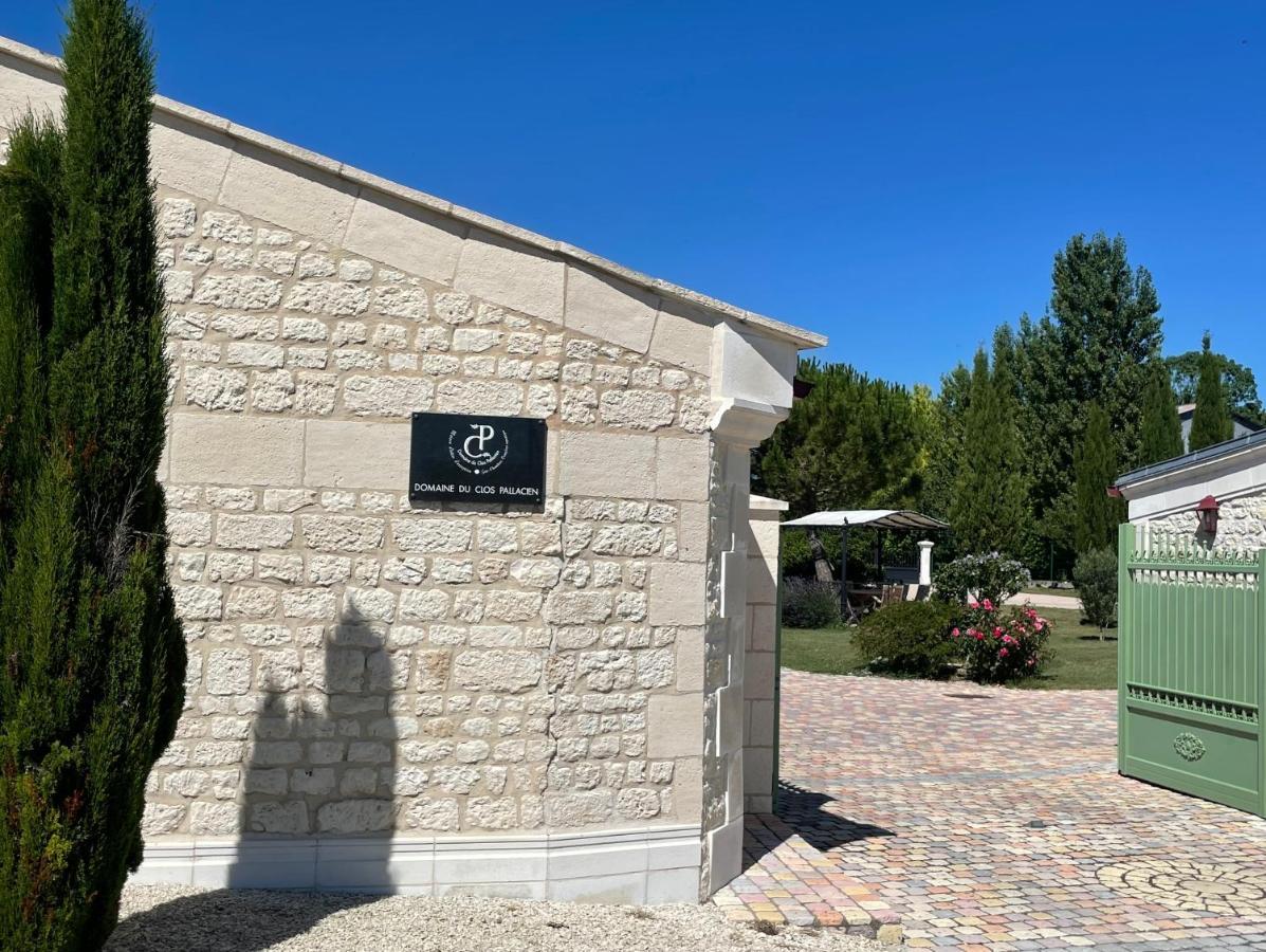 Domaine Du Clos Pallacien Paillé エクステリア 写真